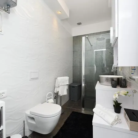 Deluxe Korina & Ramona Affittacamere