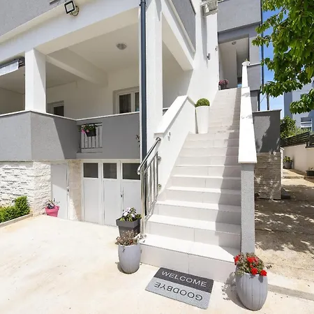 Deluxe Korina & Ramona 4* Zadar