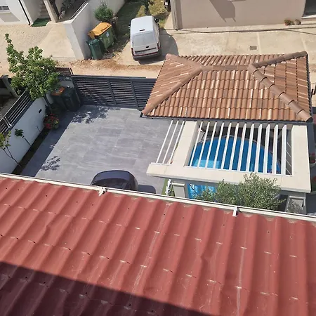 Deluxe Korina & Ramona 4*