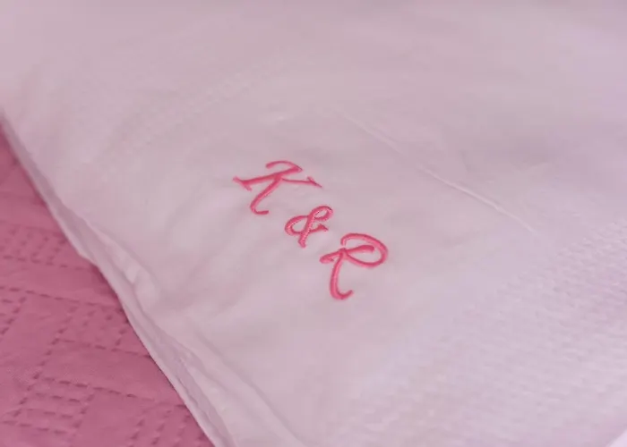 Deluxe Korina & Ramona Zadar