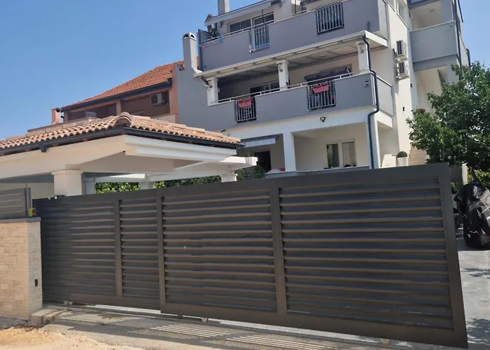 Guest house Deluxe Korina & Ramona